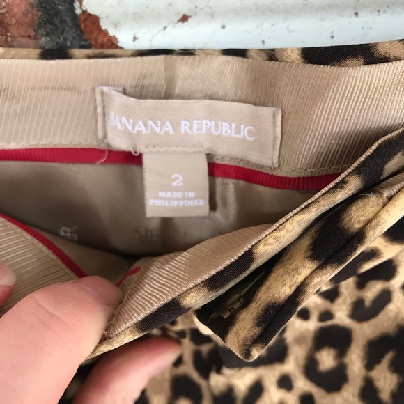 Banana Republic cheetah print pants - Picture 4 of 8